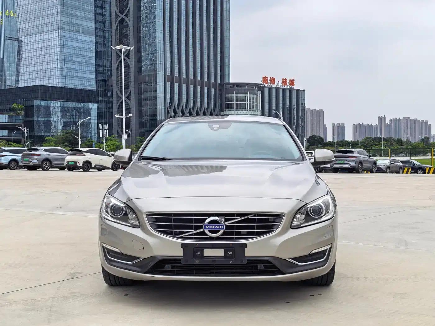 2015 Volvo S60 S60L T5 Smart Edition — миниатюра 2