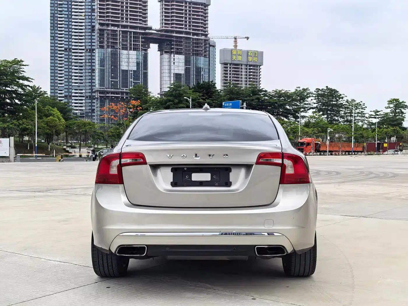 2015 Volvo S60 S60L T5 Smart Edition — миниатюра 16