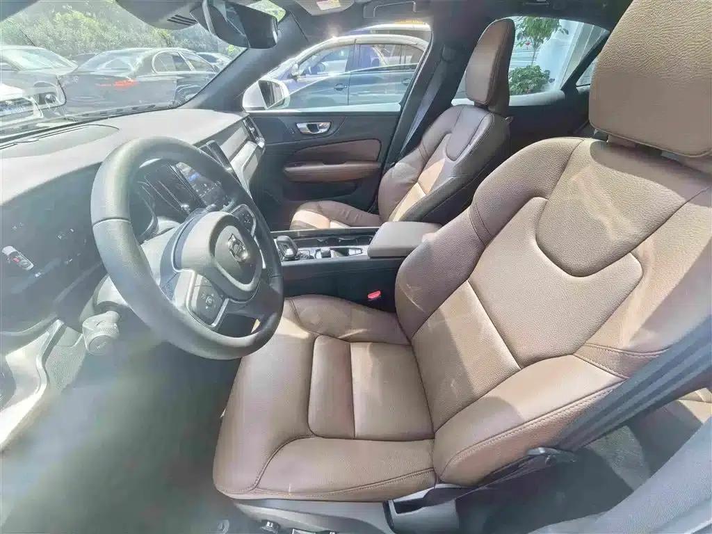 2026 Volvo S60 B4 Smart Luxury Edition — миниатюра 12