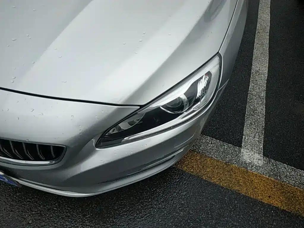 2018 Volvo S60 S60L T3 Smart Progressive Edition — миниатюра 24