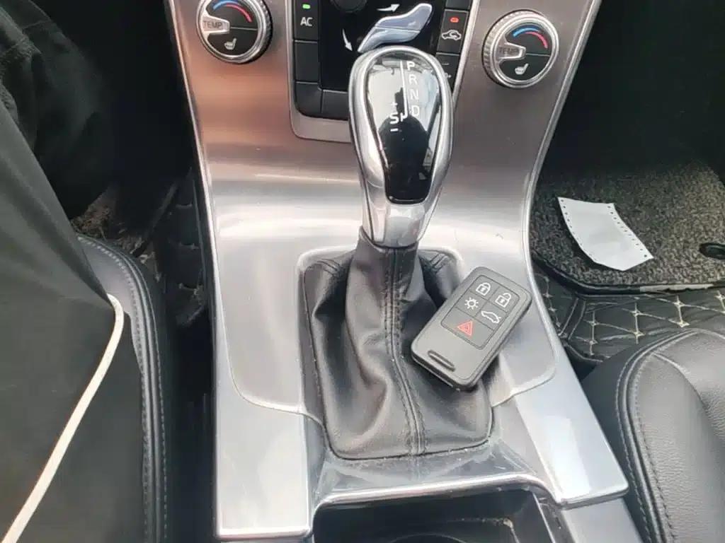 2018 Volvo S60 S60L T4 Smart Edition — миниатюра 14