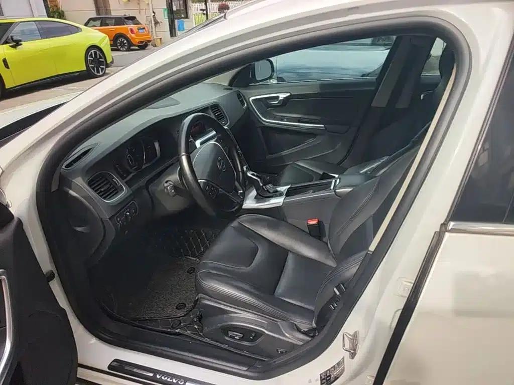 2018 Volvo S60 S60L T4 Smart Edition — миниатюра 15