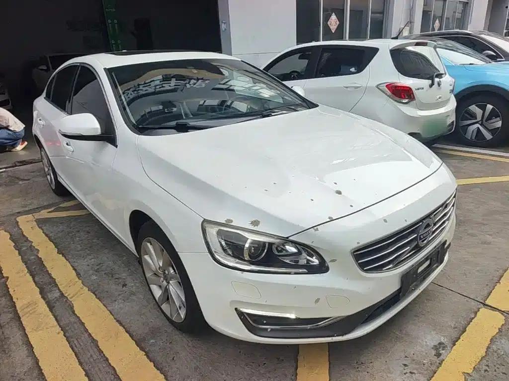 2018 Volvo S60 S60L T4 Smart Edition — миниатюра 4