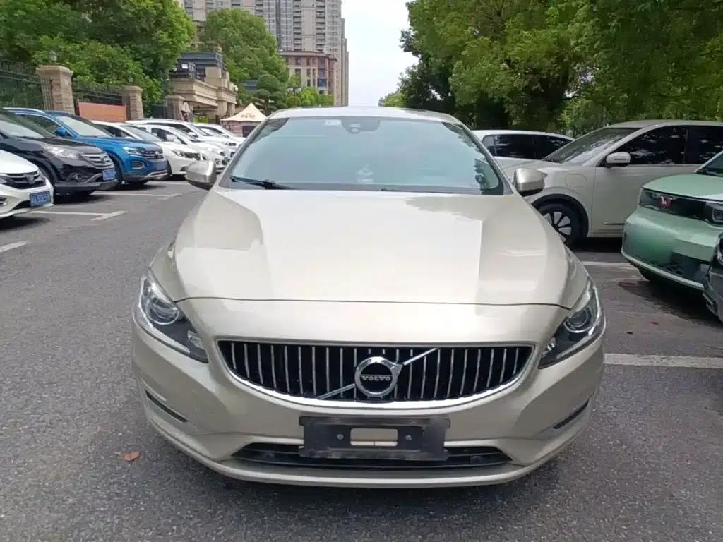 2019 Volvo S60 S60L Facelift T5 Smart Advanced Edition — миниатюра 3