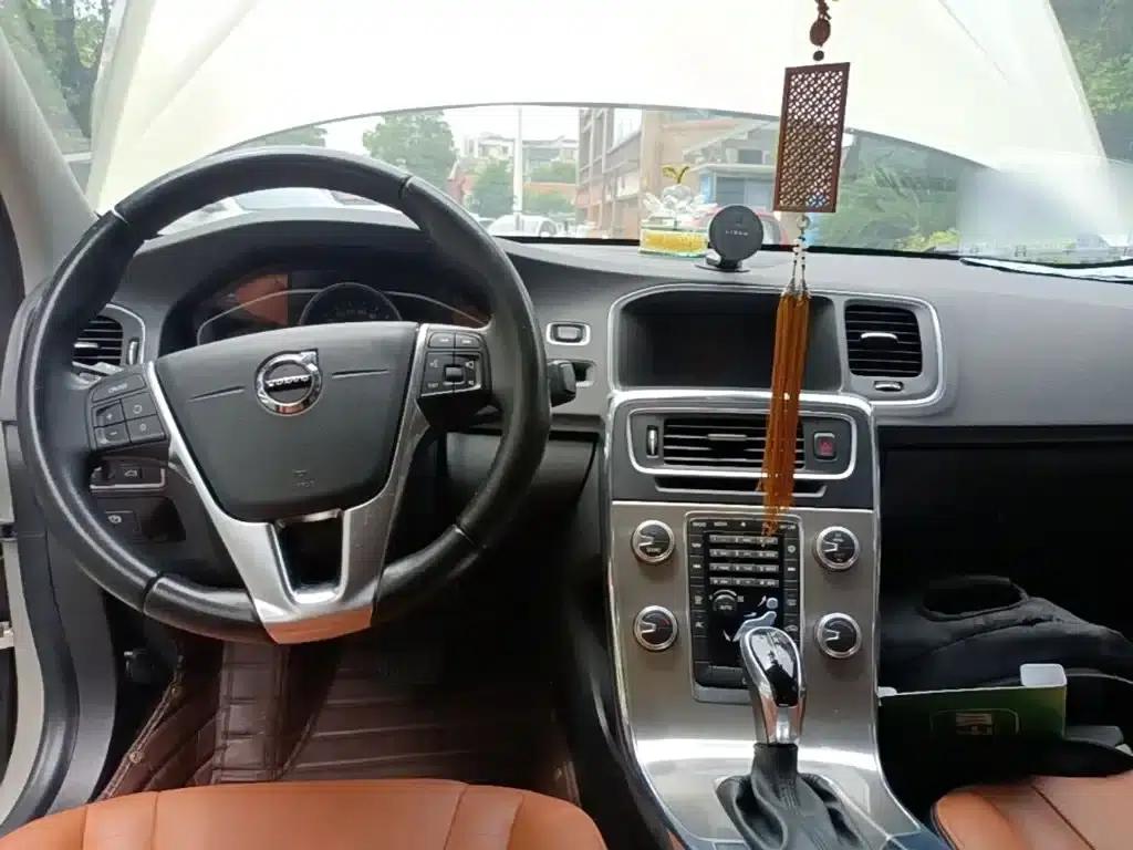 2019 Volvo S60 S60L Facelift T5 Smart Advanced Edition — миниатюра 10