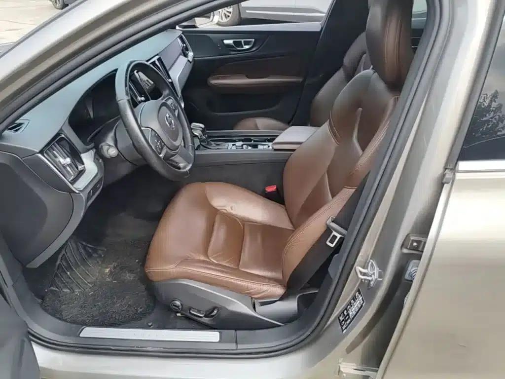 2020 Volvo S60 T4 Inscription Luxury Edition — миниатюра 15