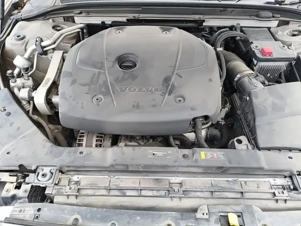 2020 Volvo S60 T4 Inscription Luxury Edition — миниатюра 20