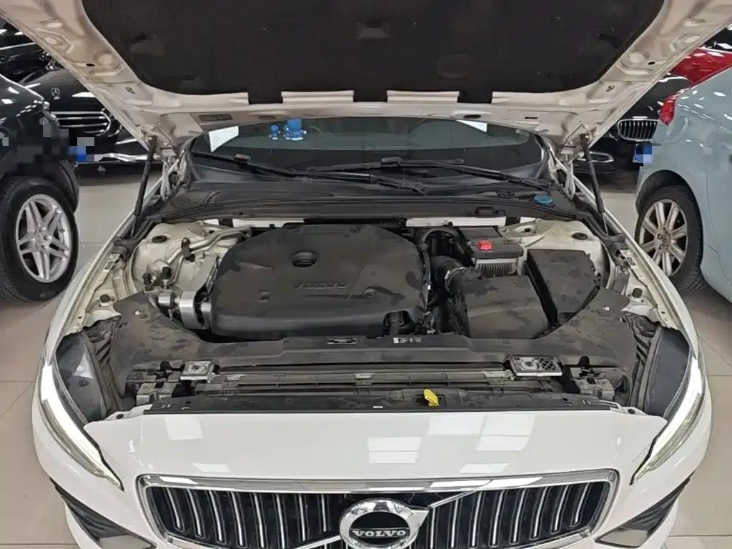 Volvo S60 2020 T4 Smart Luxury Edition — миниатюра 20