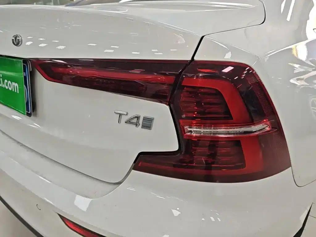Volvo S60 2020 T4 Smart Luxury Edition — миниатюра 8