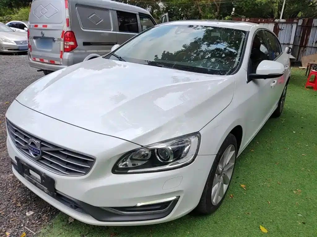 2018 Volvo S60 S60L T4 Smart Edition — миниатюра 2