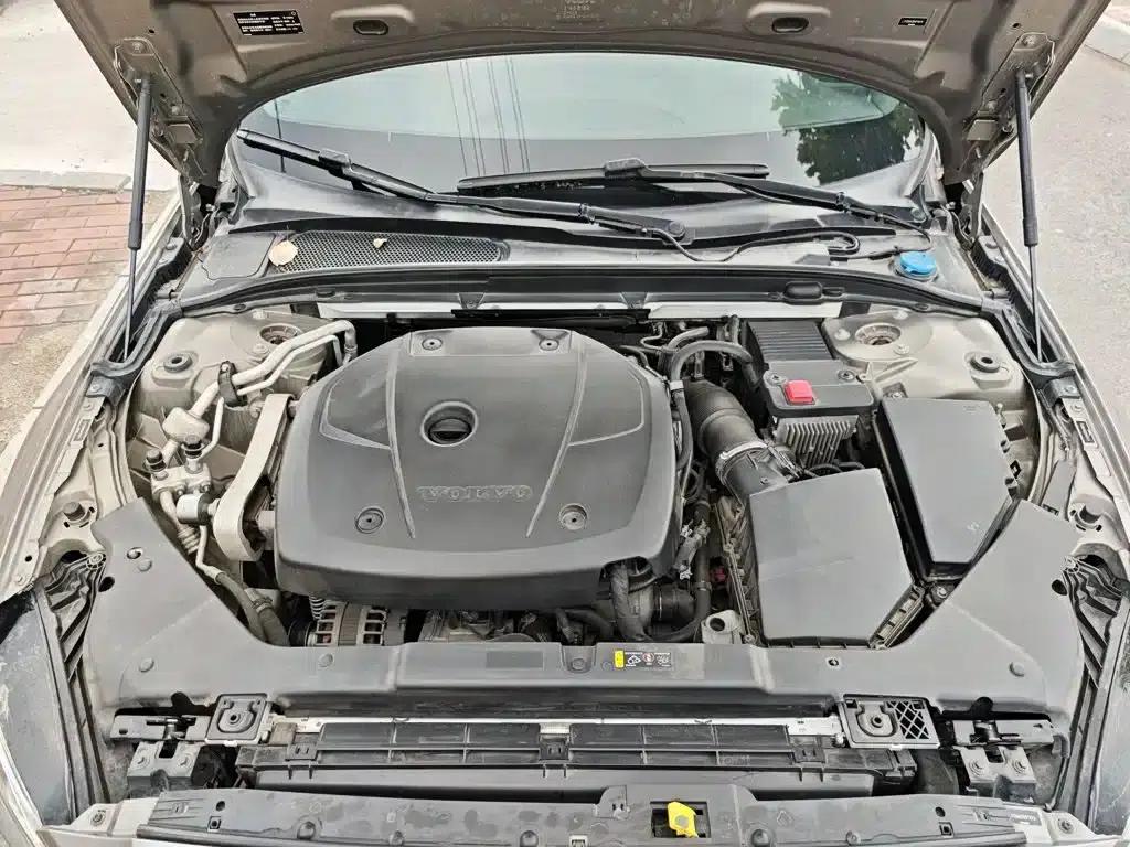 2021 Volvo S60 T4 Inscription Luxury Edition — миниатюра 20