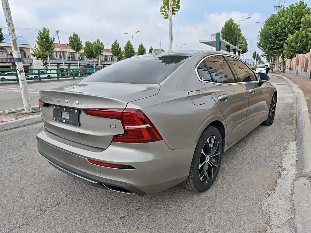 2021 Volvo S60 T4 Inscription Luxury Edition — миниатюра 7