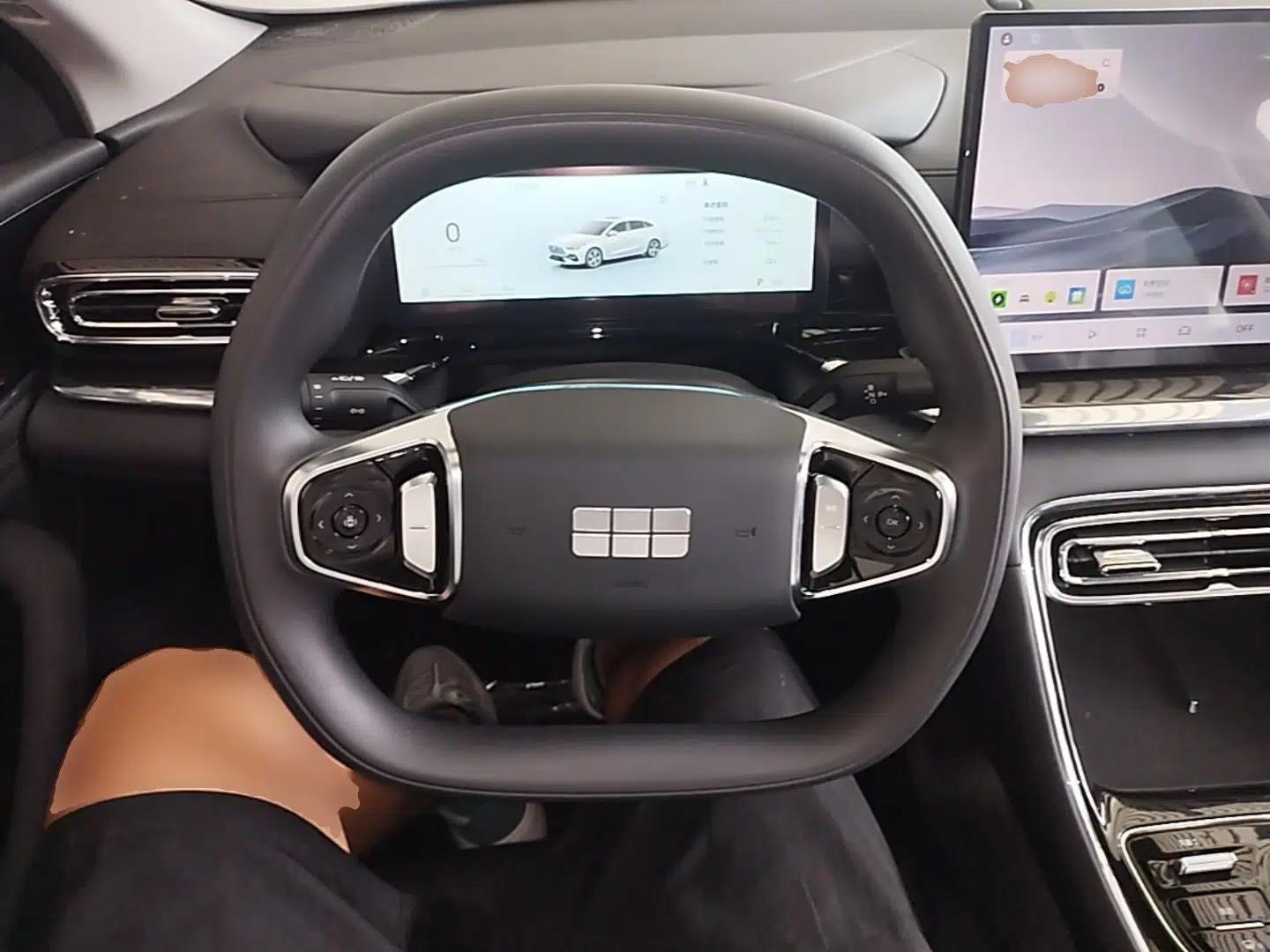 Geely Galaxy Stellar 6 2026 Model 125km Long-range Edition — миниатюра 13