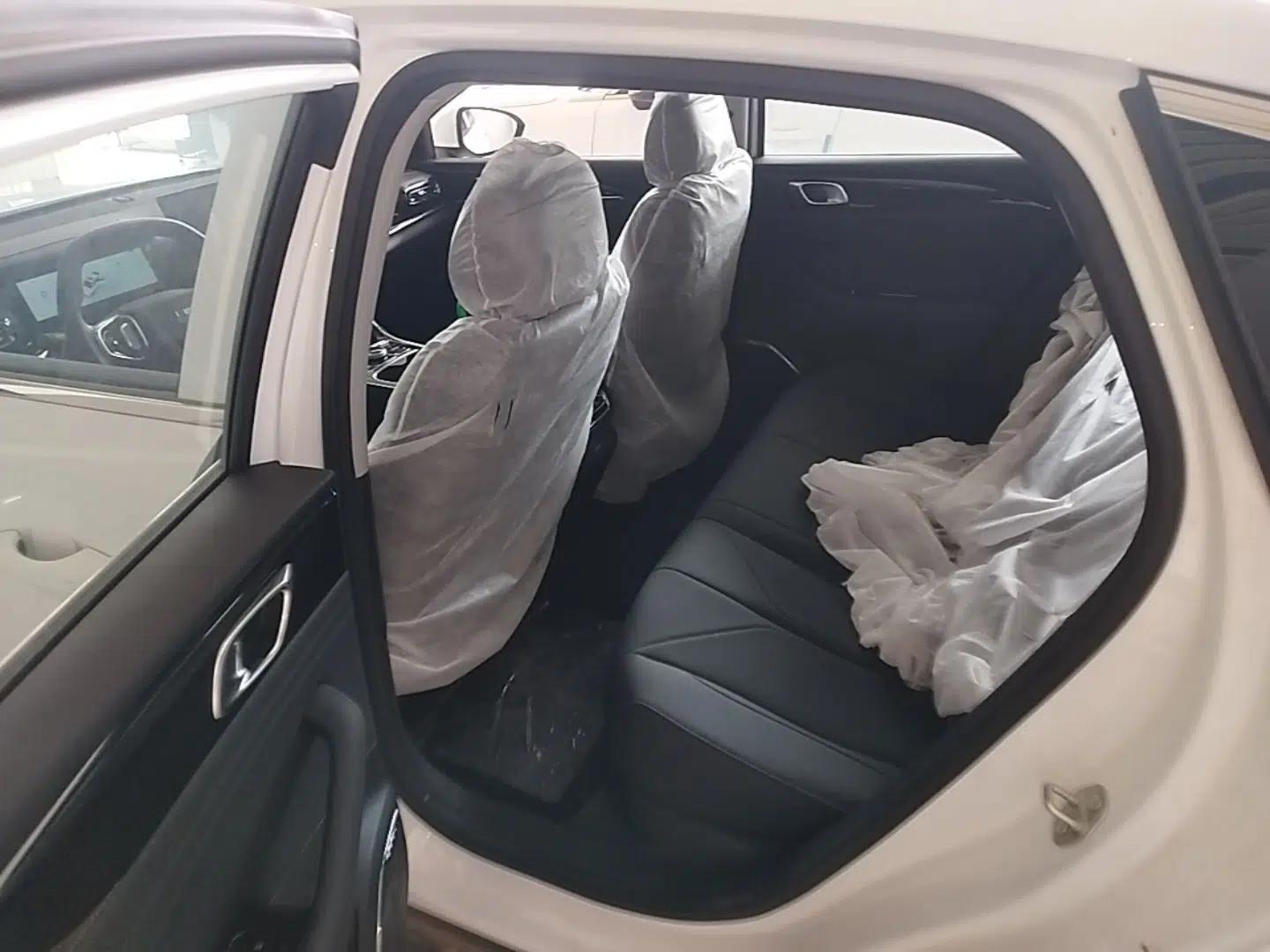 Geely Galaxy Stellar 6 2026 Model 125km Long-range Edition — миниатюра 20