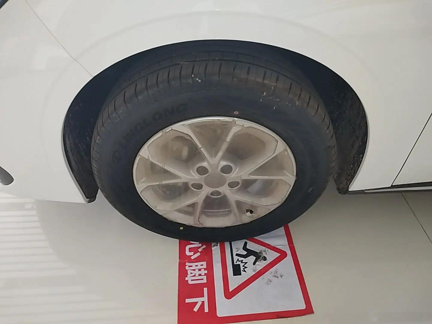 Geely Galaxy Stellar 6 2026 Model 125km Long-range Edition — миниатюра 10