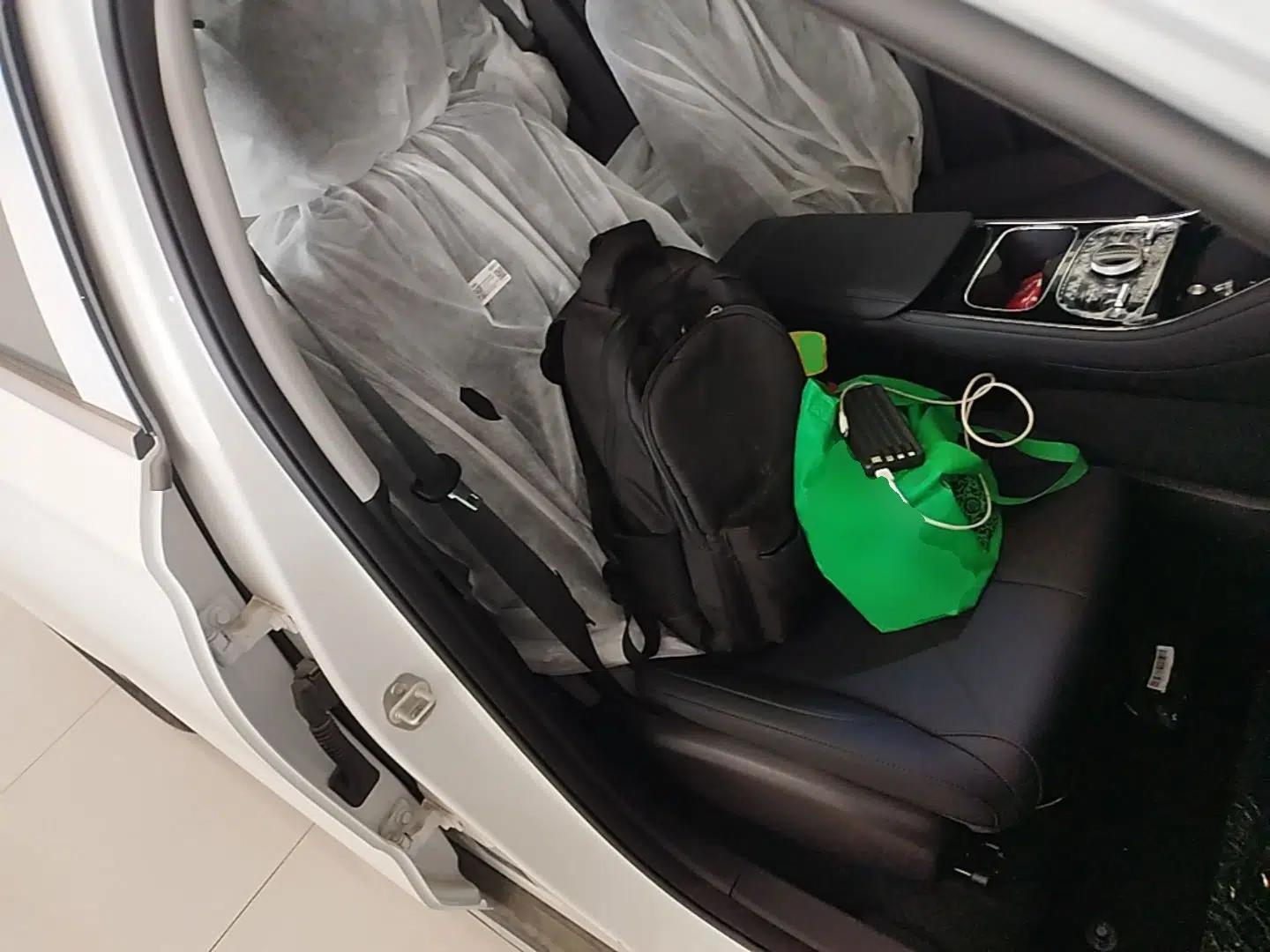 Geely Galaxy Stellar 6 2026 Model 125km Long-range Edition — миниатюра 19