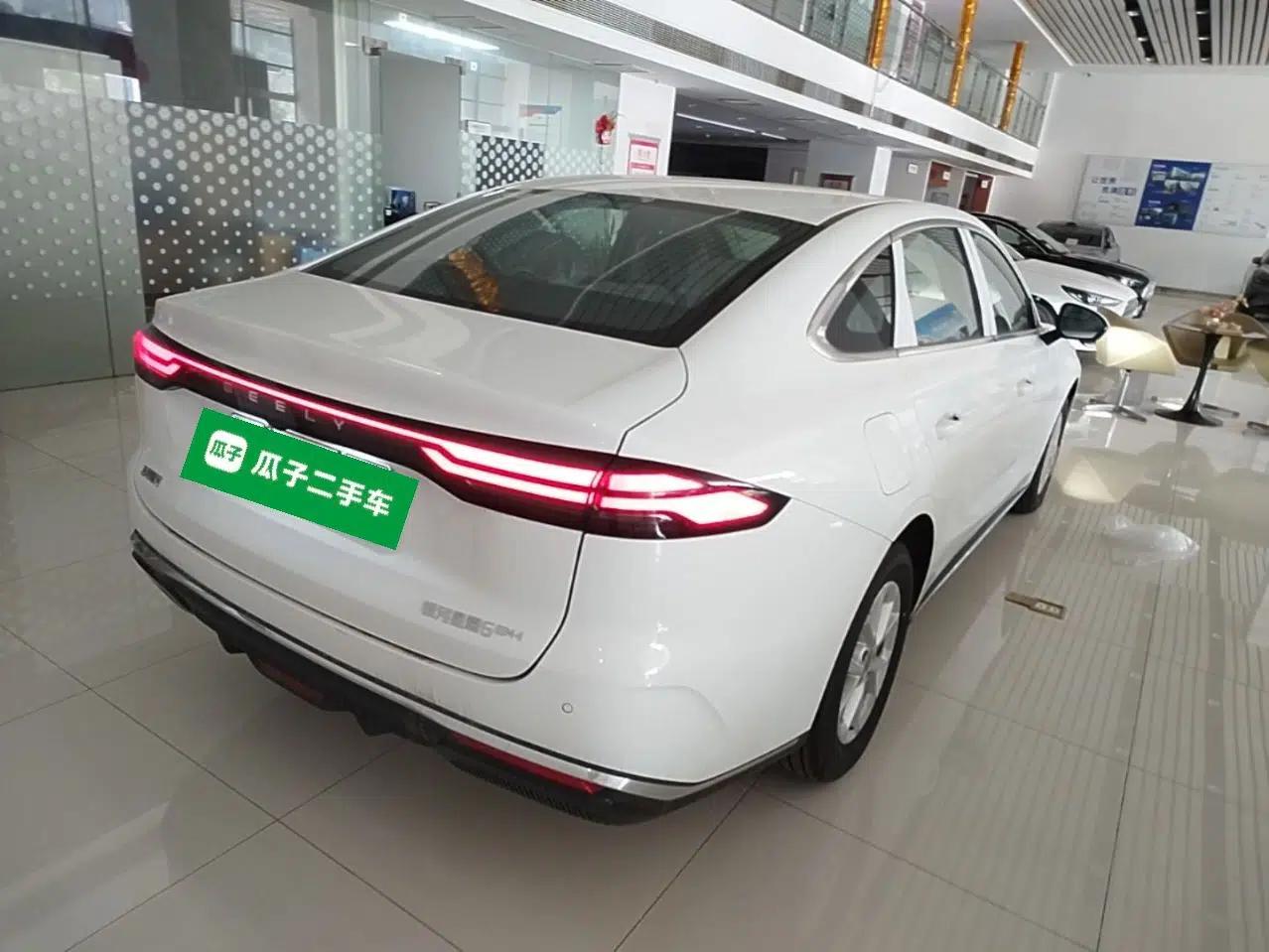 Geely Galaxy Stellar 6 2026 Model 125km Long-range Edition — миниатюра 6