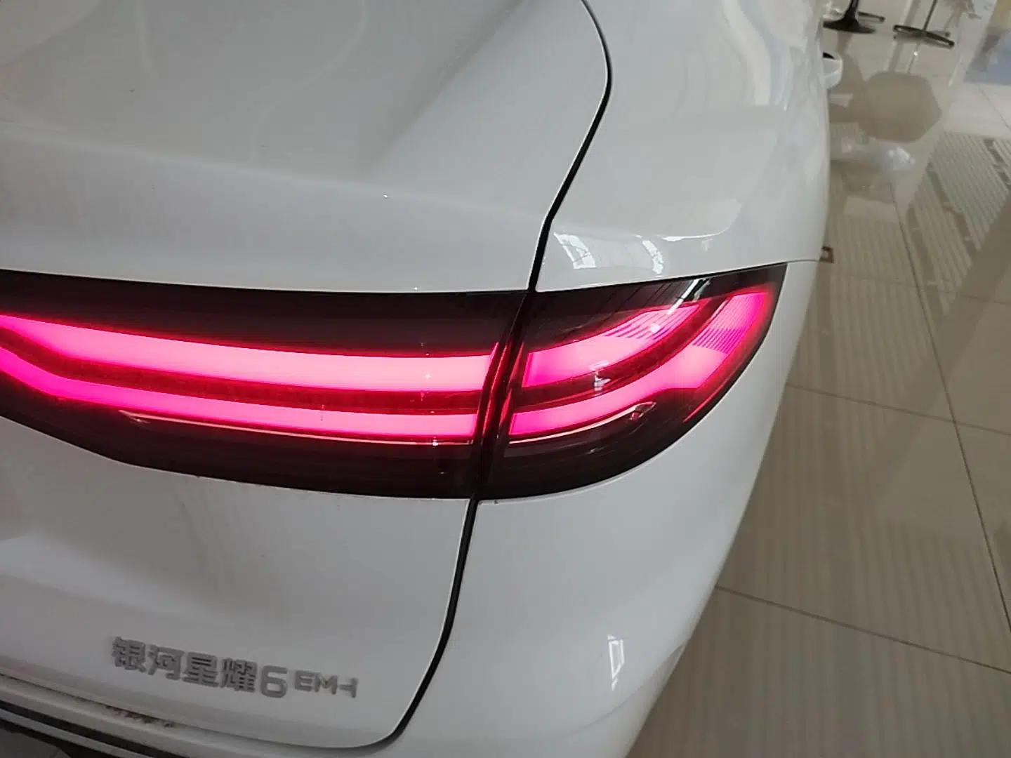 Geely Galaxy Stellar 6 2026 Model 125km Long-range Edition — миниатюра 9