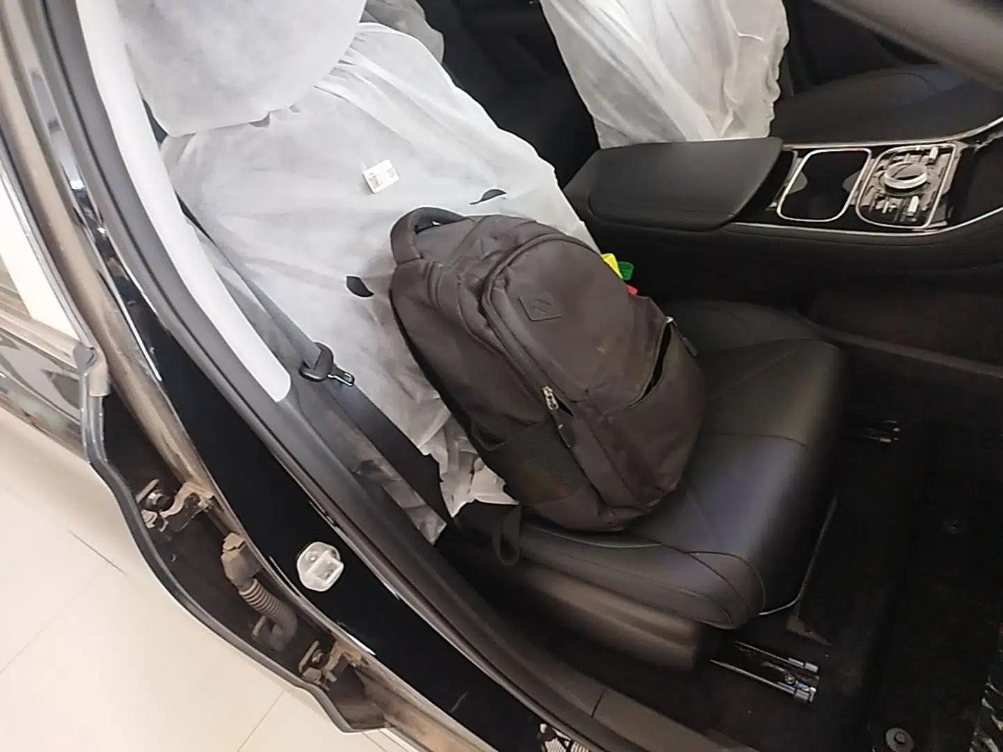 Geely Galaxy Stellar 6 2026 Model 125km Long-range Edition — миниатюра 19