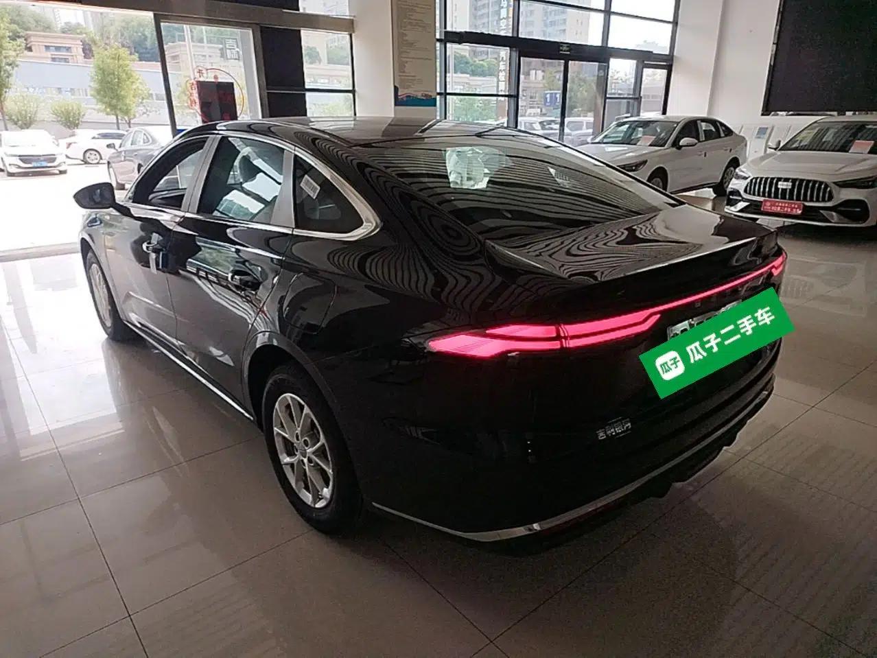 Geely Galaxy Stellar 6 2026 Model 125km Long-range Edition — миниатюра 4