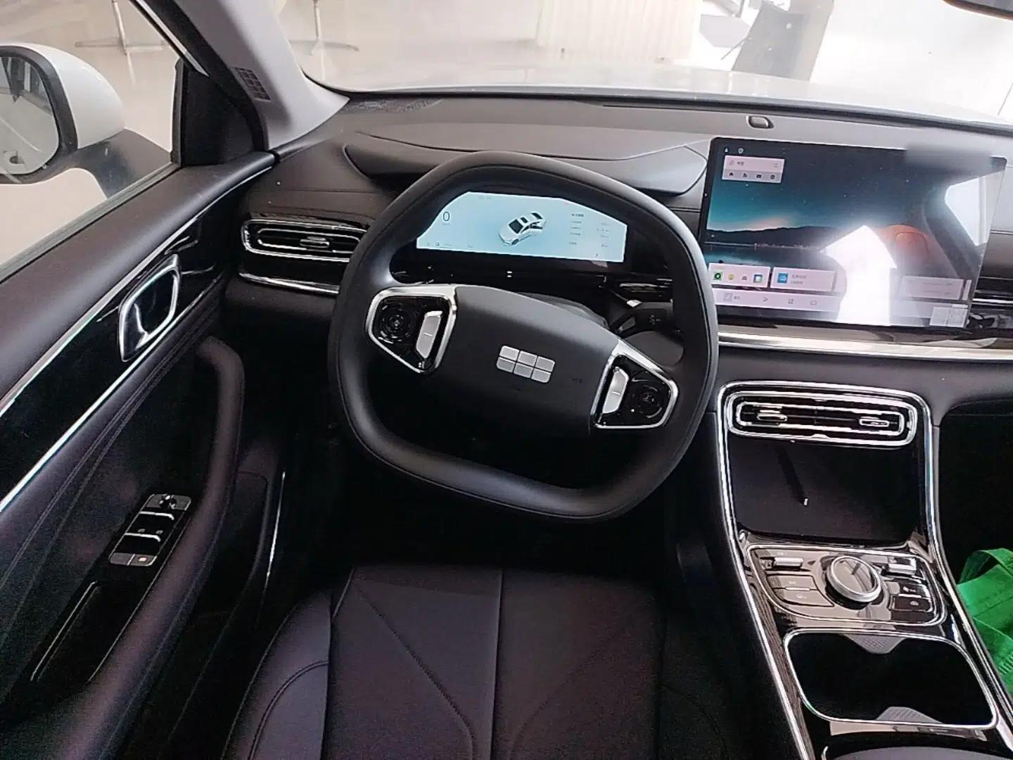 Geely Galaxy Stellar 6 2026 Model 125km Long-range Edition — миниатюра 13