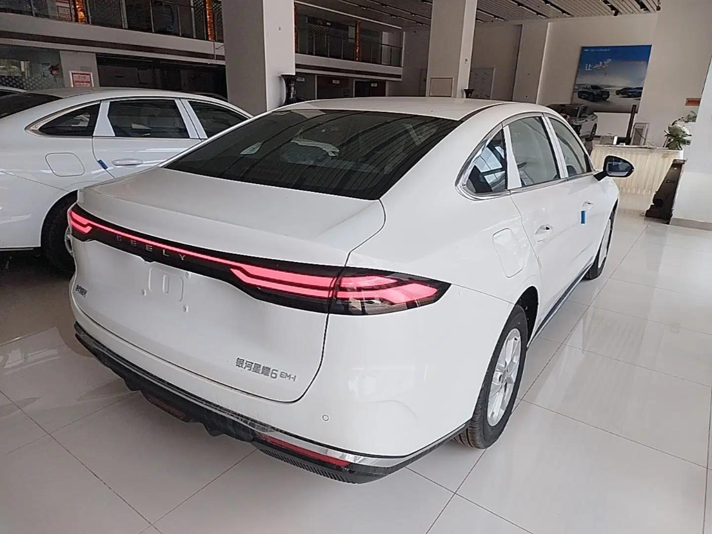 Geely Galaxy Stellar 6 2026 Model 125km Long-range Edition — миниатюра 6