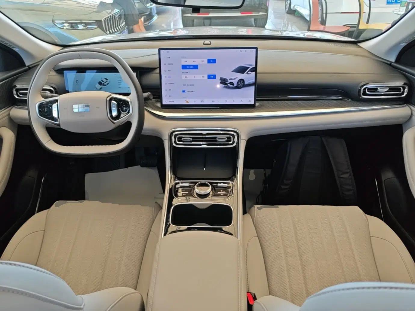 Geely Galaxy Stellar 6 2026 Model 125km Exploration+ Edition — миниатюра 12