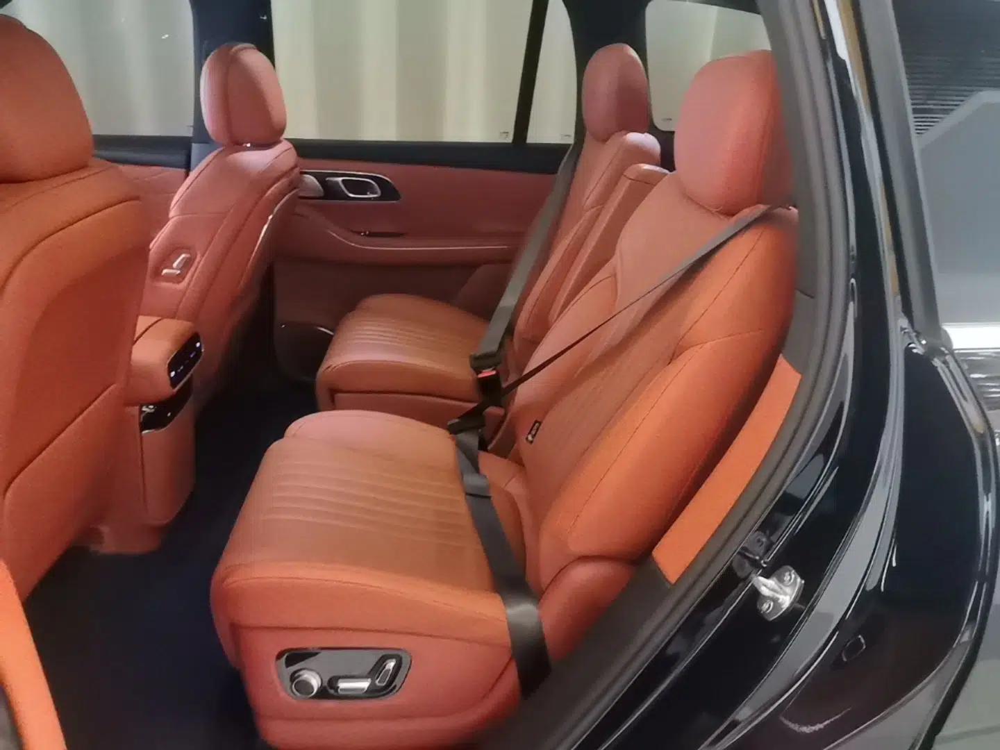 Geely Galaxy M9 2025 Model 210km Four-Wheel-Drive Leading Edition — миниатюра 20