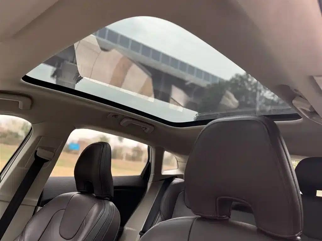 2016 Volvo V40 T3 Smart Edition — миниатюра 18