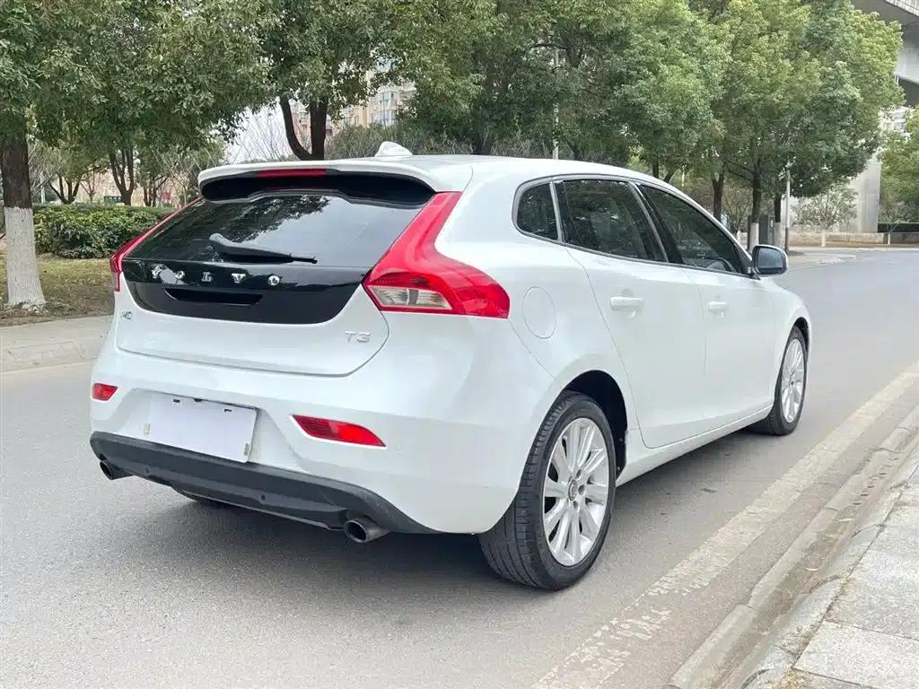 2016 Volvo V40 T3 Smart Edition — миниатюра 7