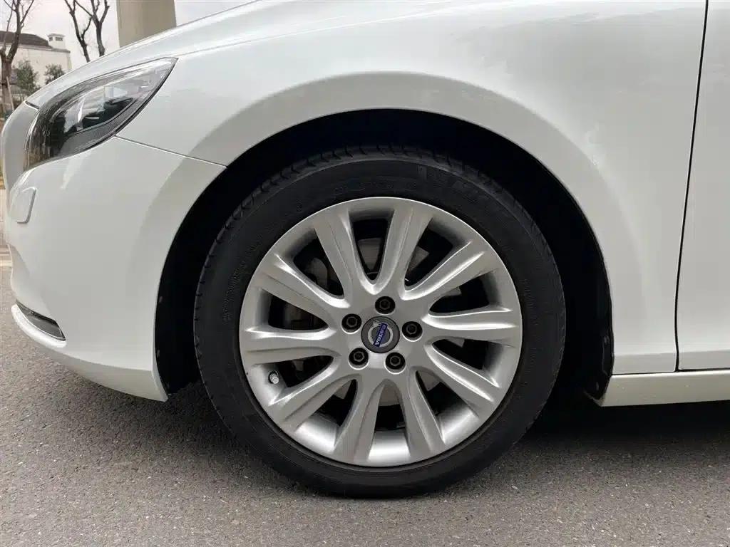 2016 Volvo V40 T3 Smart Edition — миниатюра 9