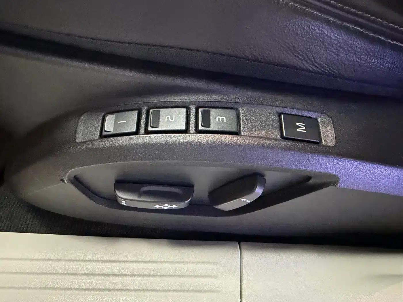 2015 Volvo V40 1.6T Smart Edition — миниатюра 13