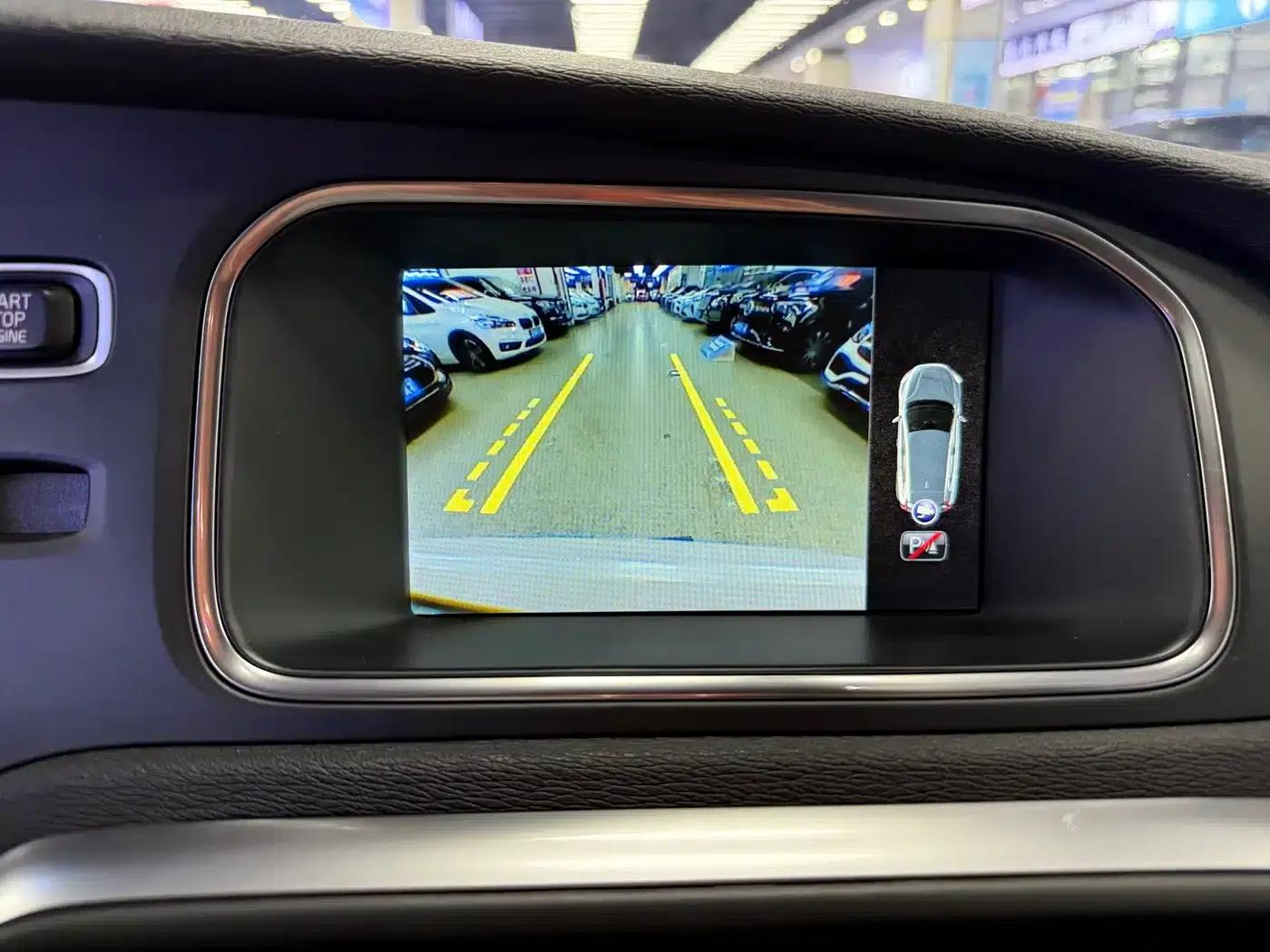2015 Volvo V40 1.6T Smart Edition — миниатюра 15