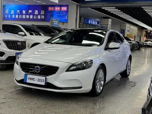 2015 Volvo V40 1.6T Smart Edition