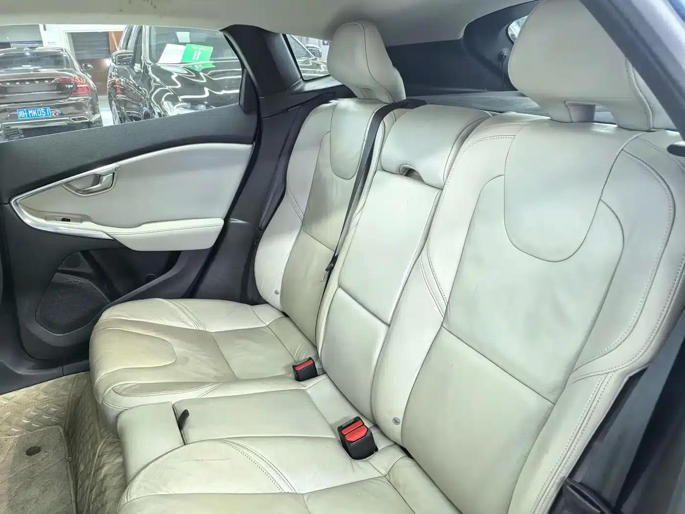 2014 Volvo V40 2.0T Smart Edition — миниатюра 7