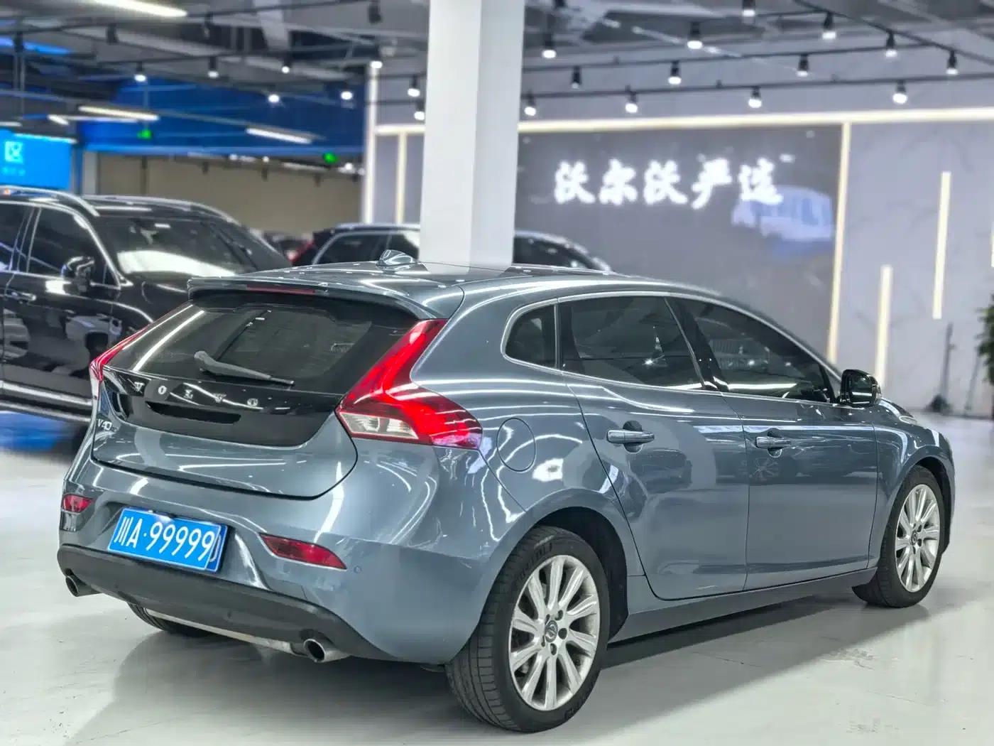 2014 Volvo V40 2.0T Smart Edition — миниатюра 9