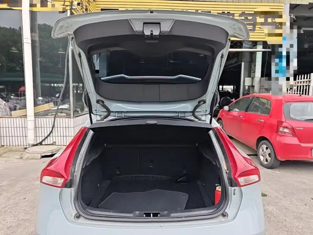 2018 Volvo V40 T3 Smart Edition — миниатюра 19