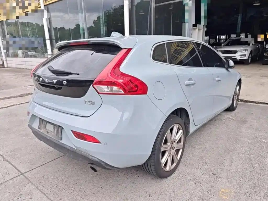 2018 Volvo V40 T3 Smart Edition — миниатюра 7
