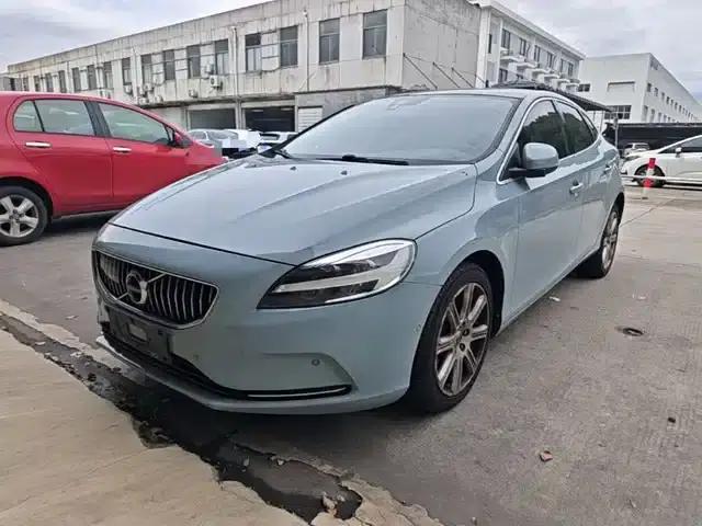 2018 Volvo V40 T3 Smart Edition