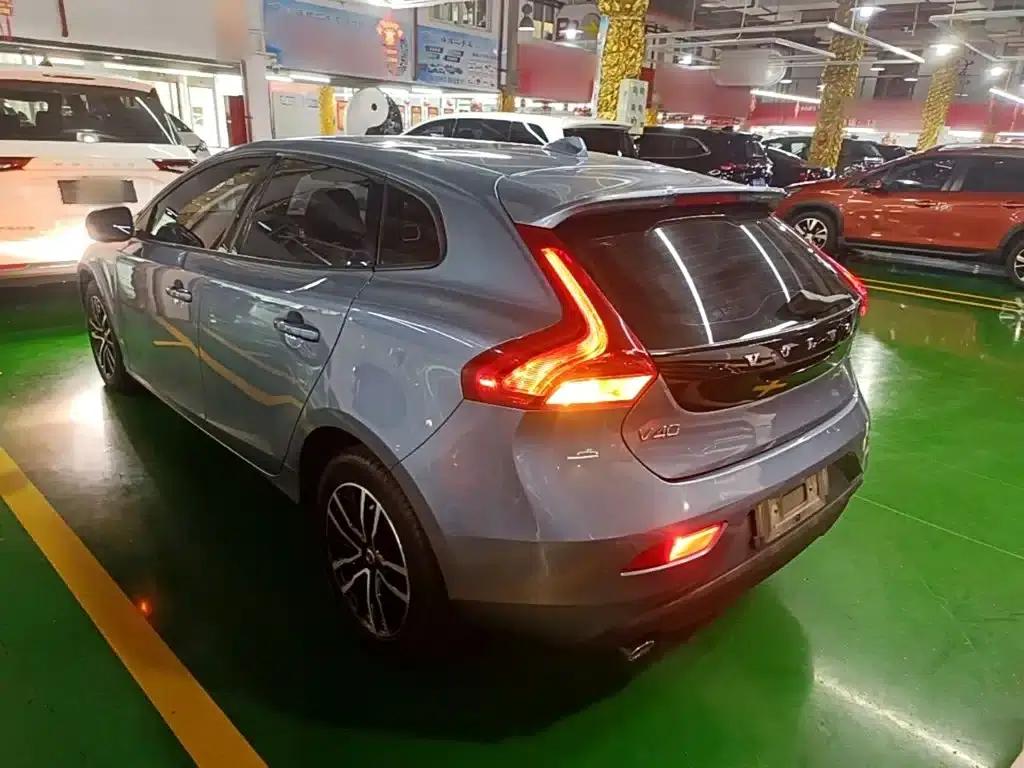 2019 Volvo V40 T3 Smart Edition — миниатюра 5