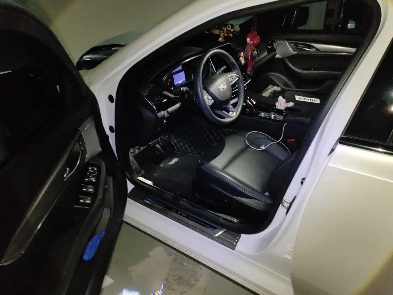 Cadillac CT5 2021 28T Luxury Model — миниатюра 16