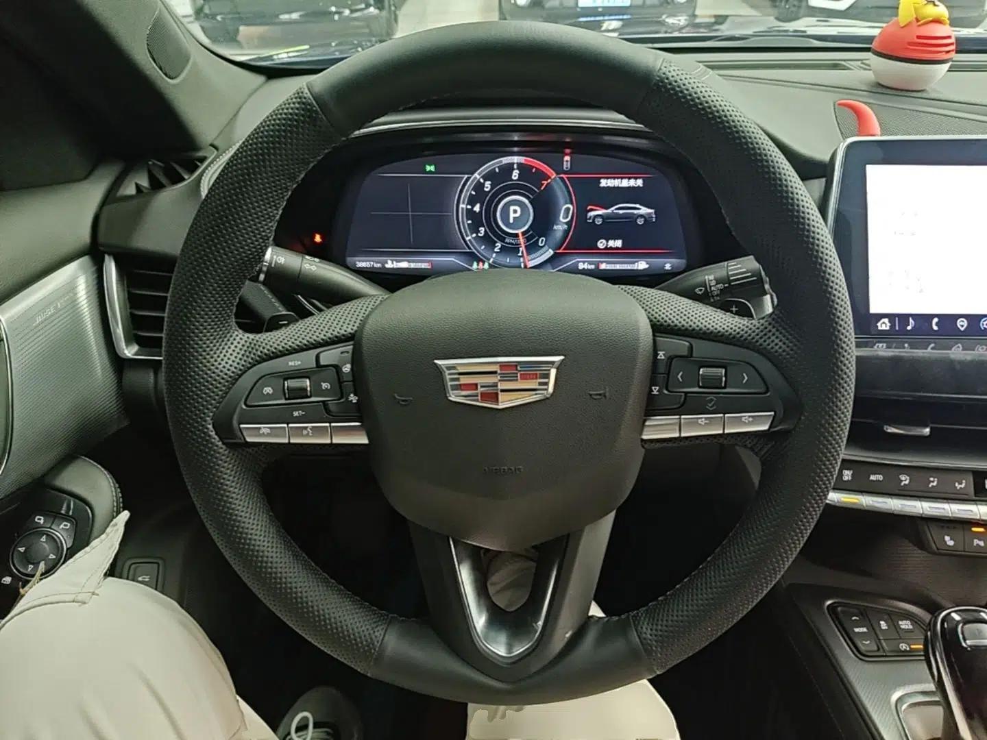 Cadillac CT5 2023 28T Prestige Model — миниатюра 13