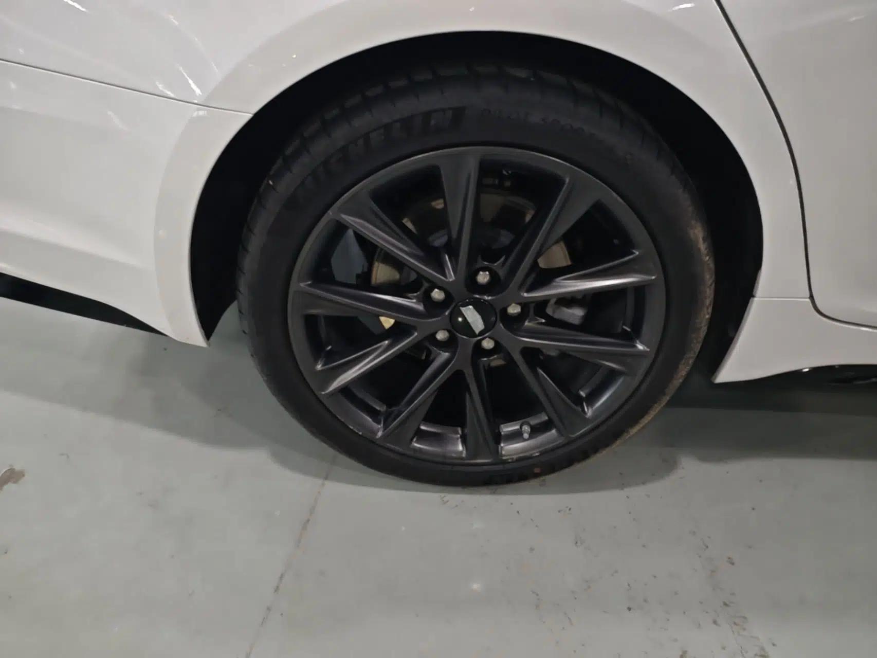 Cadillac CT5 2023 28T Platinum Edition — миниатюра 11