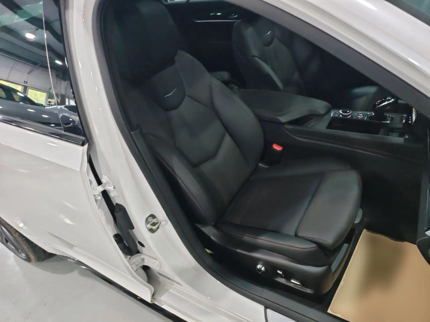 Cadillac CT5 2023 28T Platinum Edition — миниатюра 19