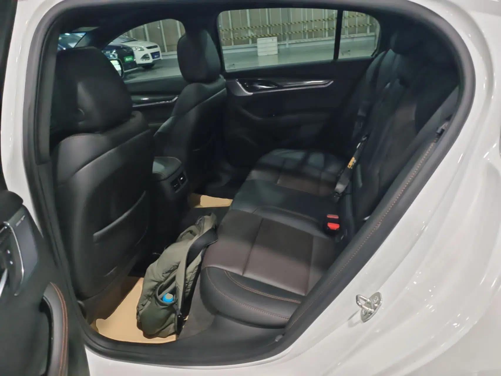 Cadillac CT5 2023 28T Platinum Edition — миниатюра 20