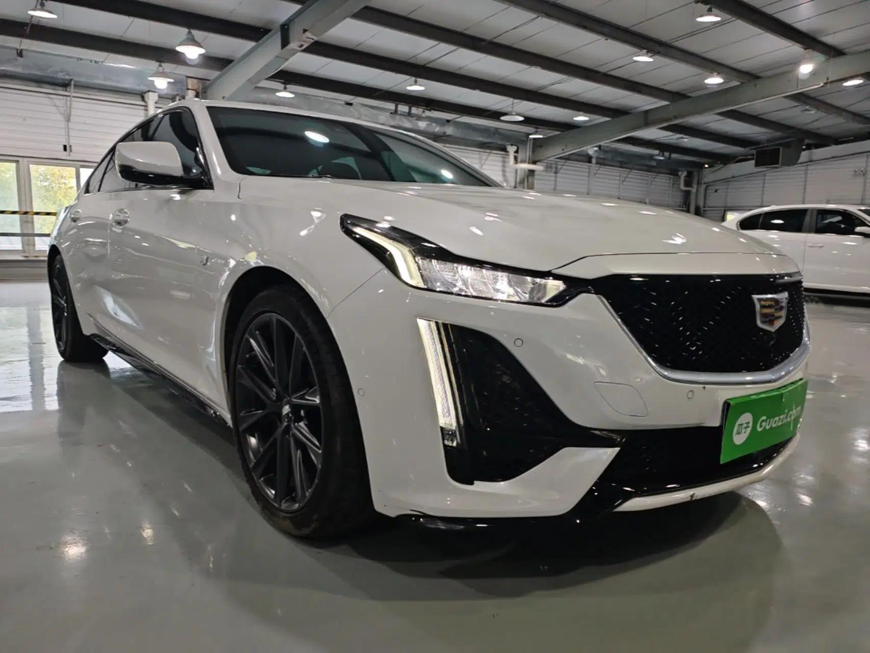 Cadillac CT5 2023 28T Platinum Edition — миниатюра 3