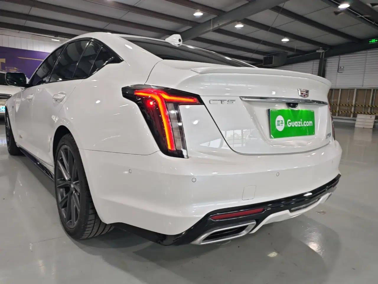 Cadillac CT5 2023 28T Platinum Edition — миниатюра 4