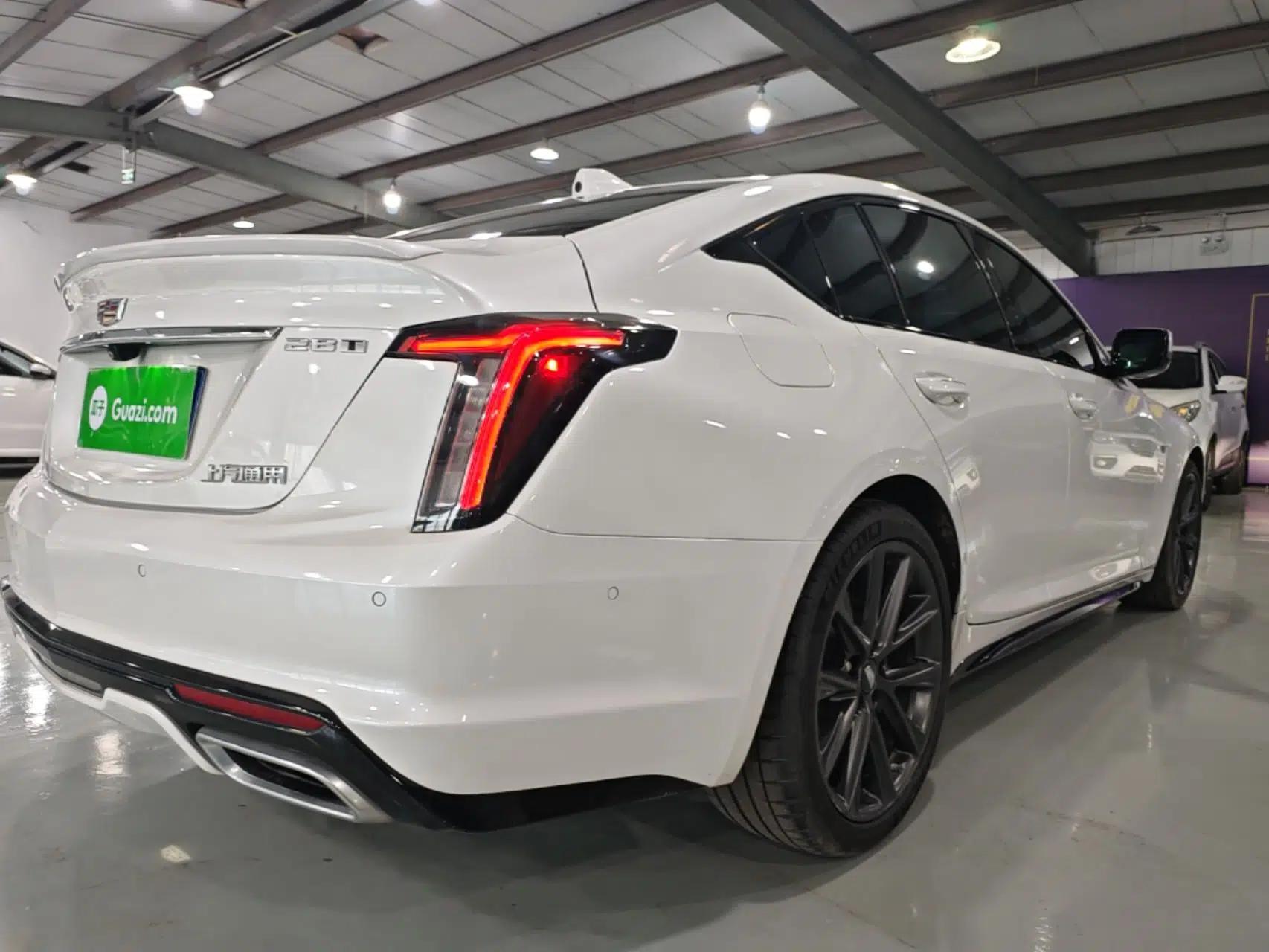 Cadillac CT5 2023 28T Platinum Edition — миниатюра 6