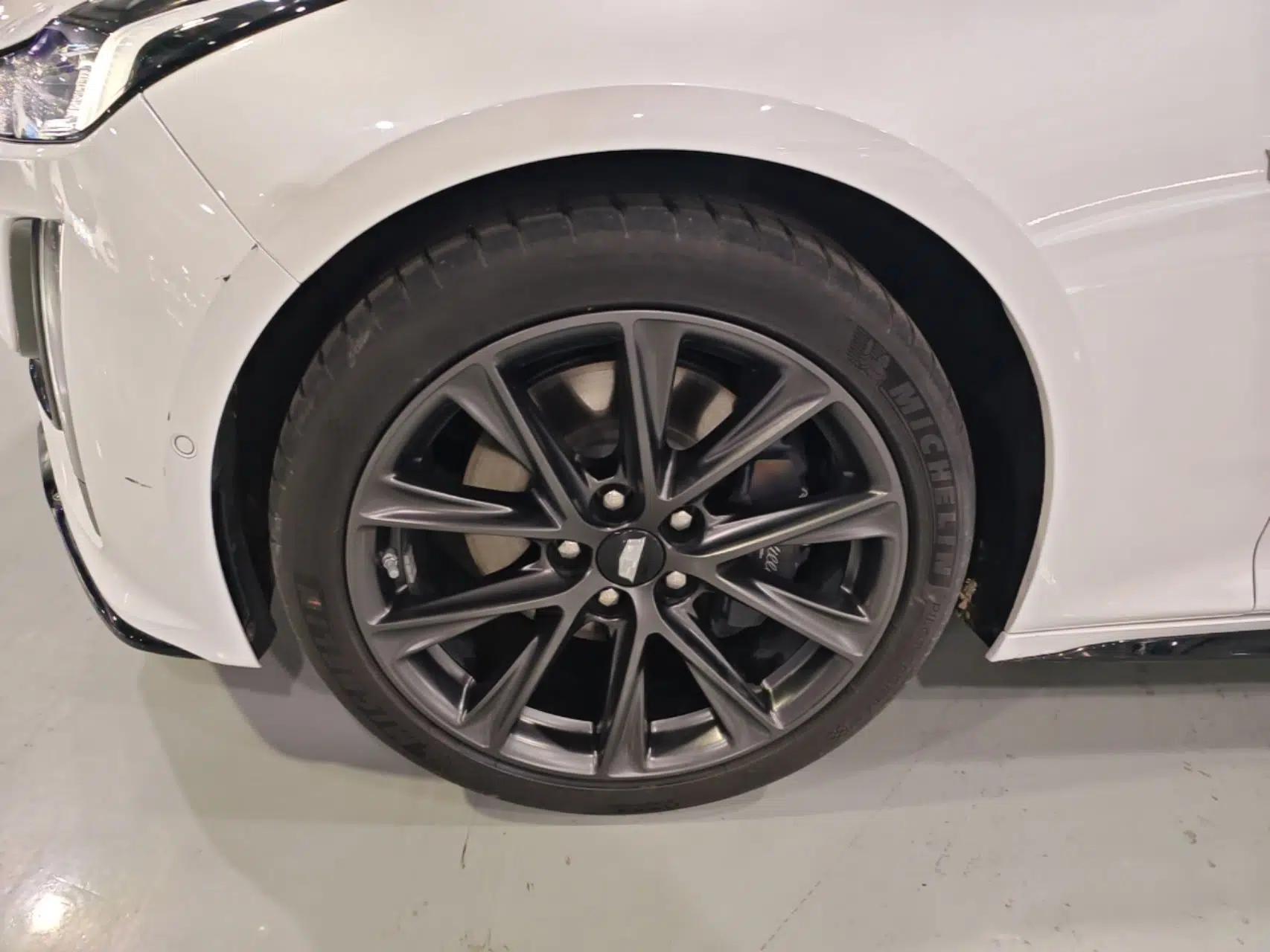 Cadillac CT5 2023 28T Platinum Edition — миниатюра 10