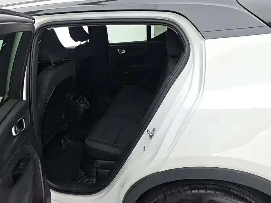2021 Volvo XC40 T3 Smart Fashion Edition — миниатюра 11